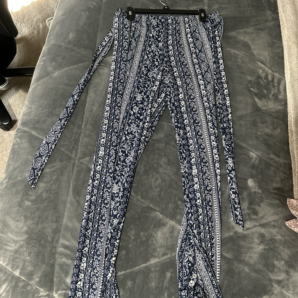 Maxine Nichols wide legged flowy pants